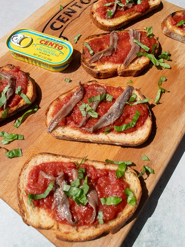 PAN CON TOMATE Y ANCHOA