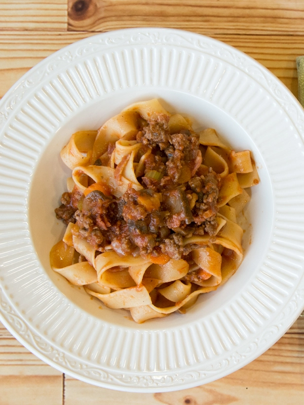 PAPPARDELLE WITH RED WINE RAGU